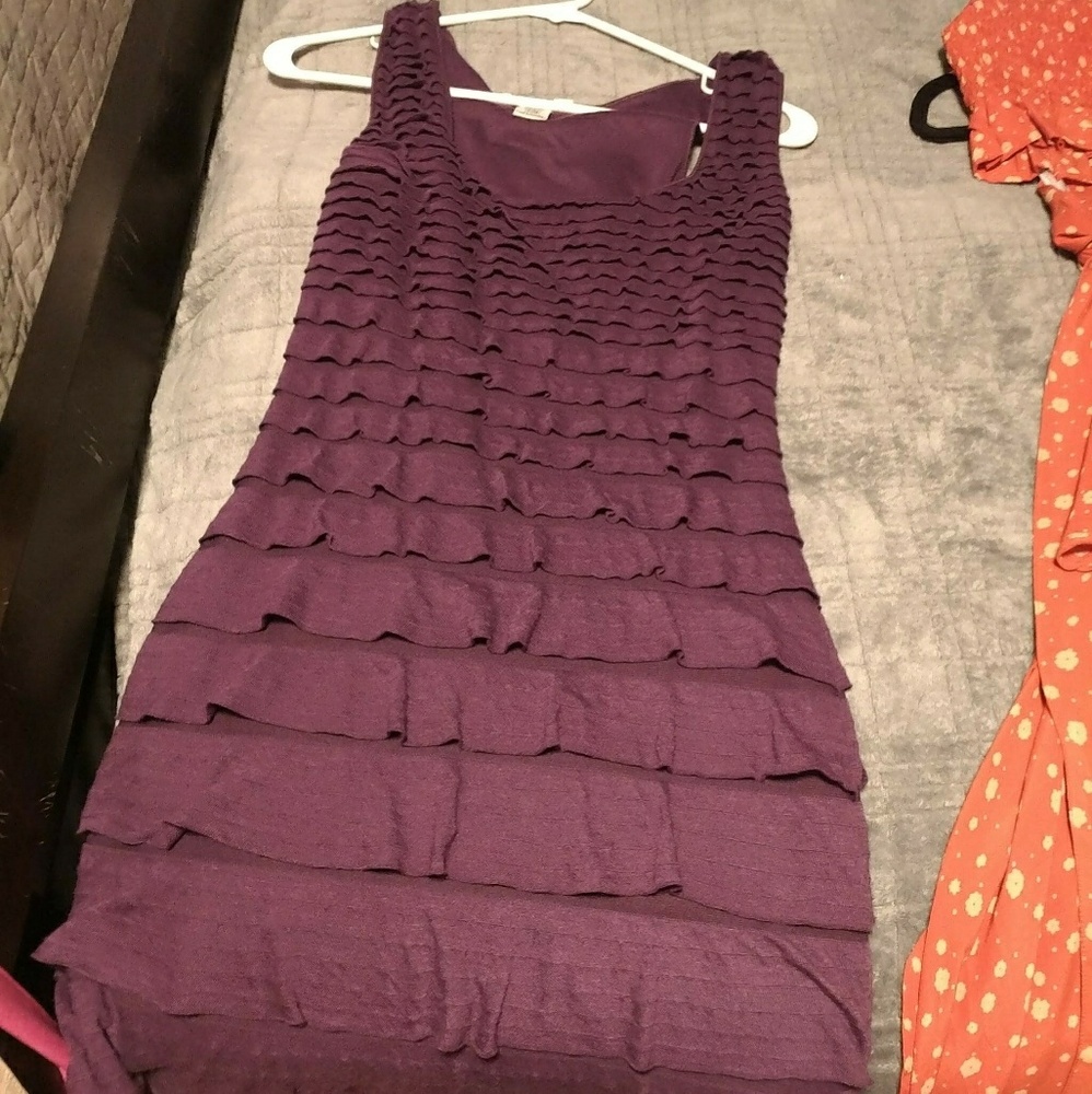 Dress - Picture 1 of 1